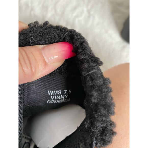 Dolce Vita Vandi Cozy Lug-Sole Platform Booties - Picture 9 of 9